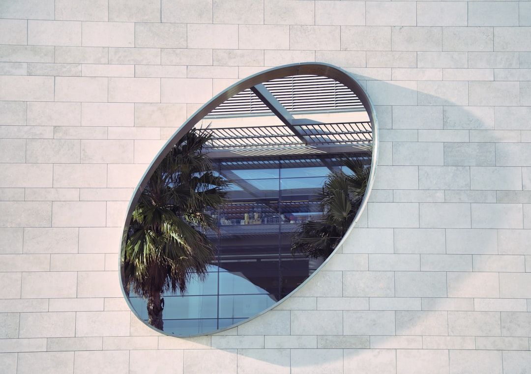 Oval